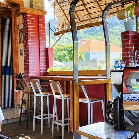 Latansa Homestay Banyuwangi  Ngoại thất bức ảnh