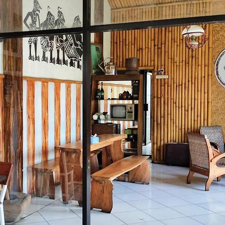 Latansa Homestay Banyuwangi  Ngoại thất bức ảnh