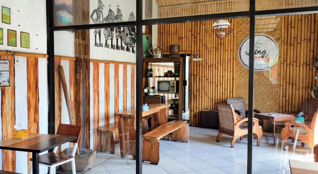 Latansa Homestay Banyuwangi  Ngoại thất bức ảnh